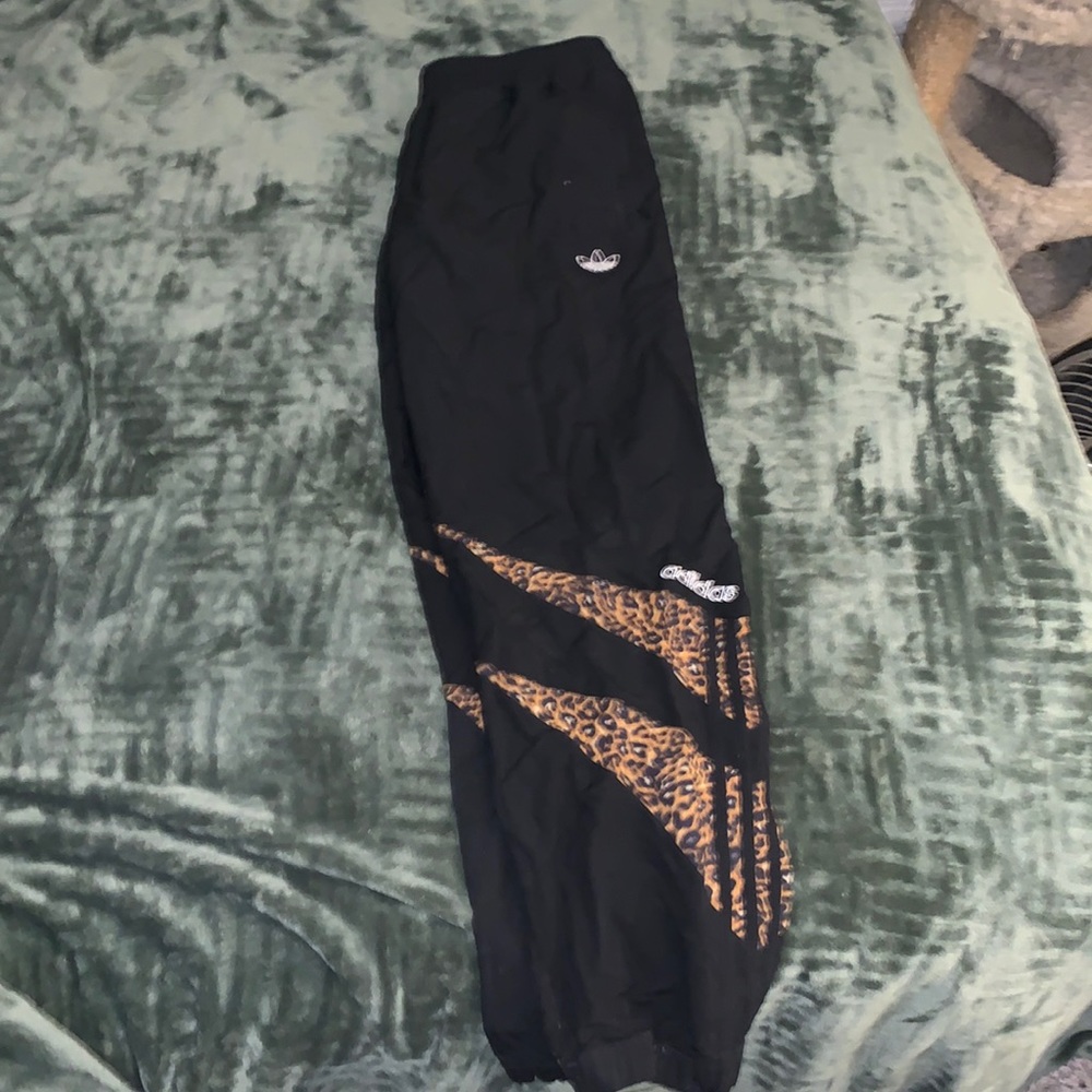 Men’s Adidas sweat pants